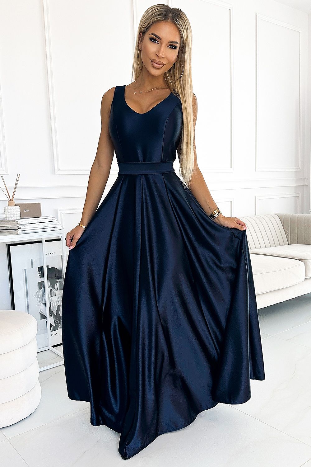 Langes Kleid model 187277 Numoco