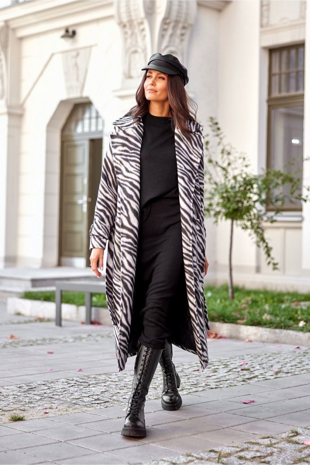 Mantel model 188270 Roco Fashion