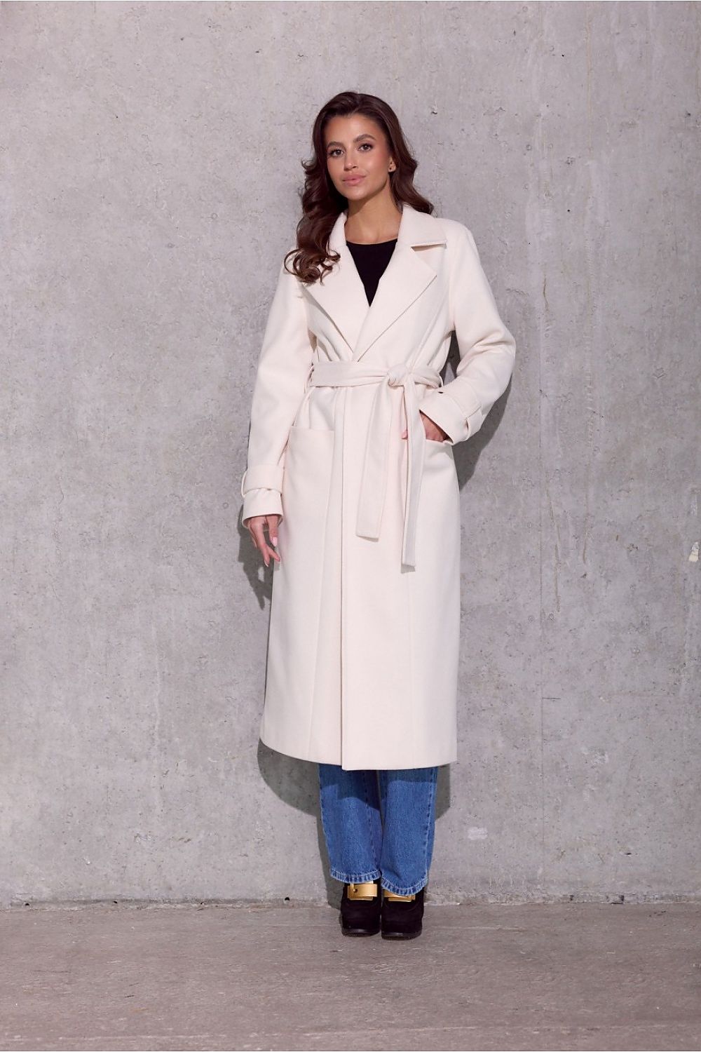Mantel model 192041 Roco Fashion