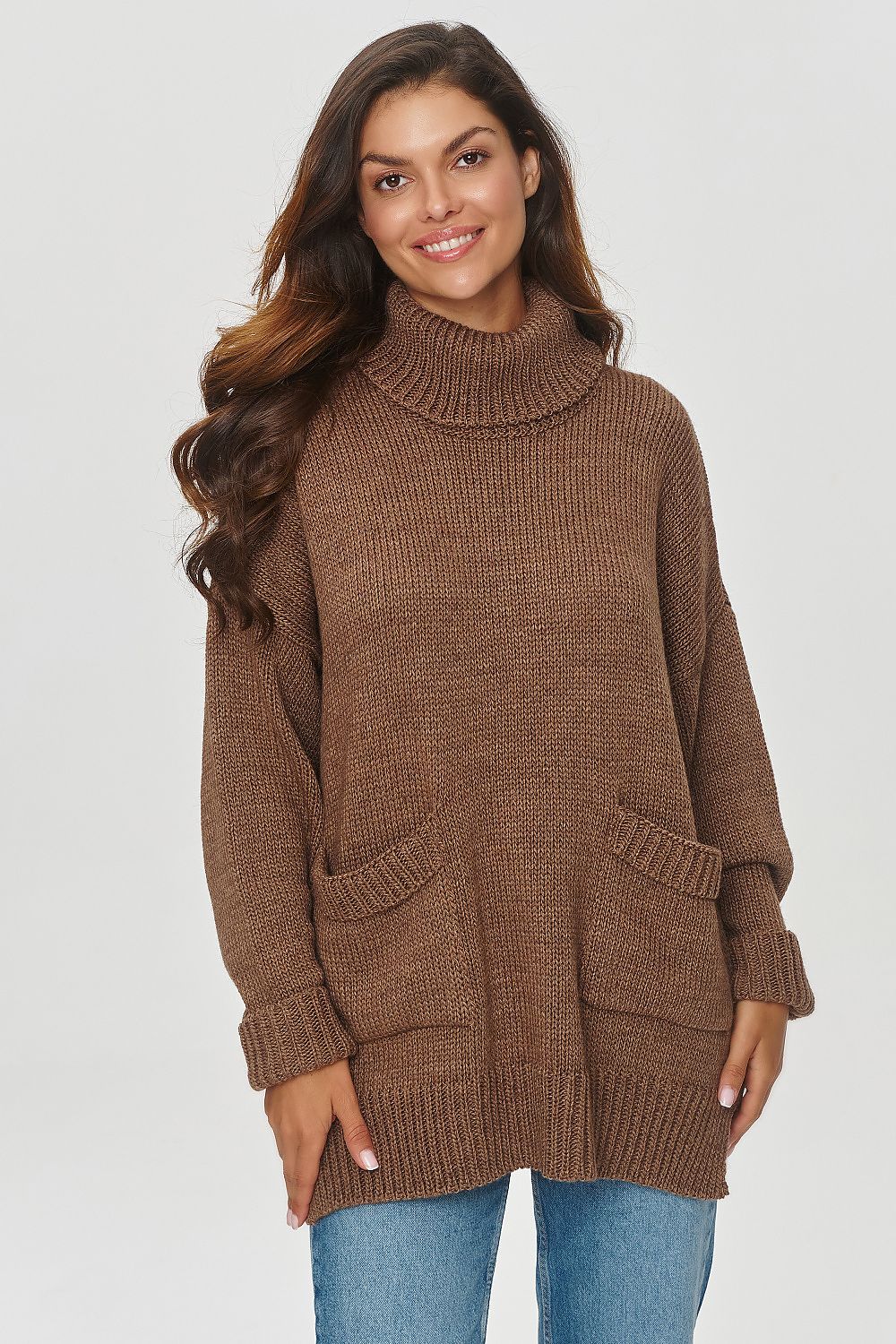 Rollkragenpullover model 201797 Makadamia