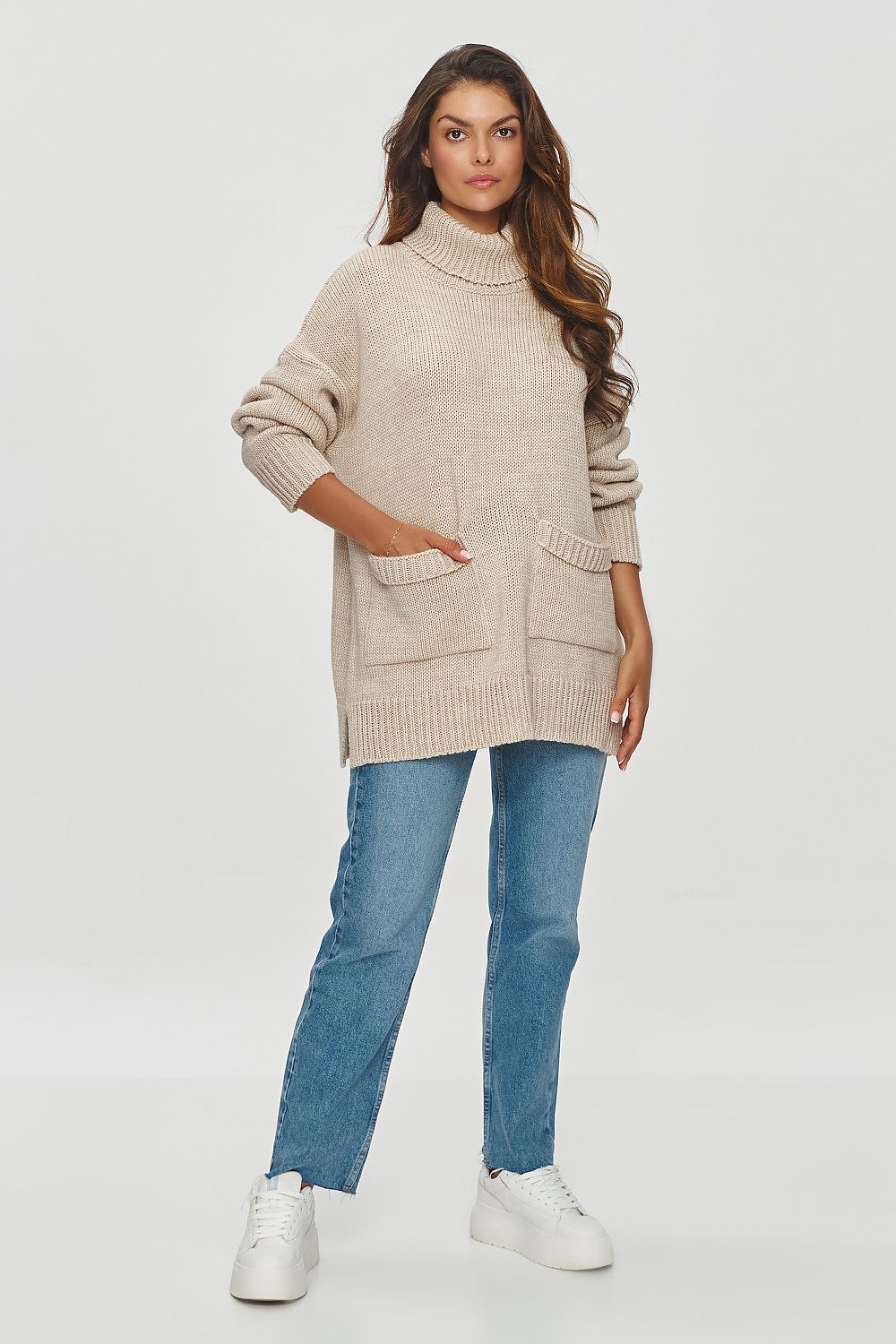 Rollkragenpullover model 202969 Makadamia