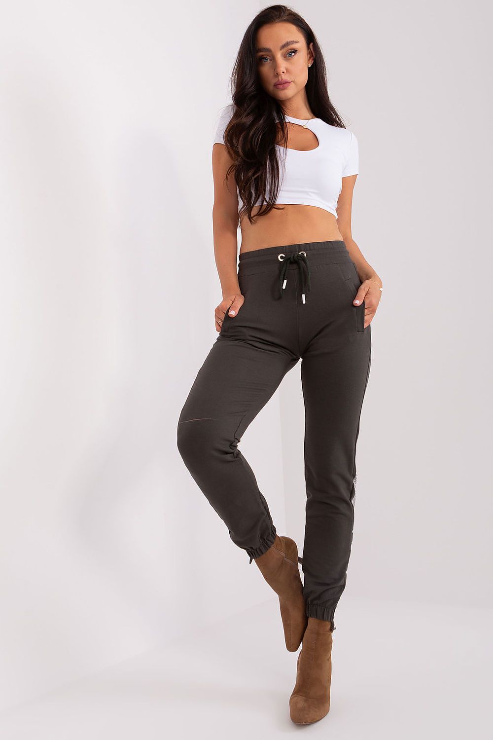 Sportanzug Hosen model 211743 Relevance