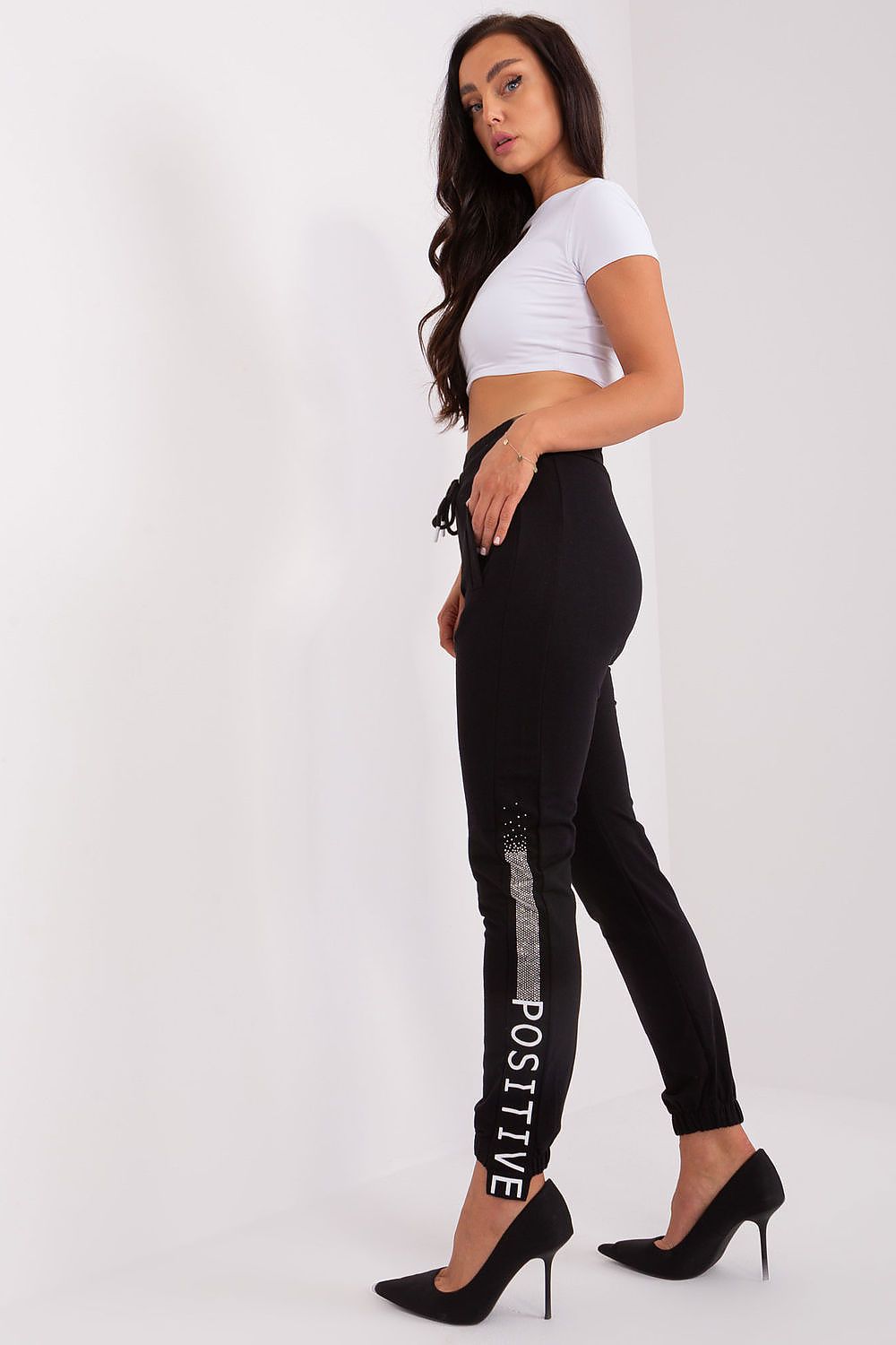Sportanzug Hosen model 211745 Relevance