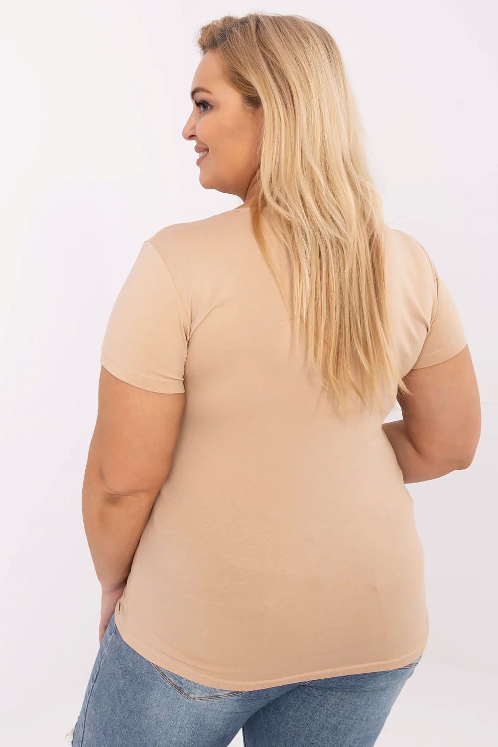 Plus-Size T-shirt model 211761 Relevance