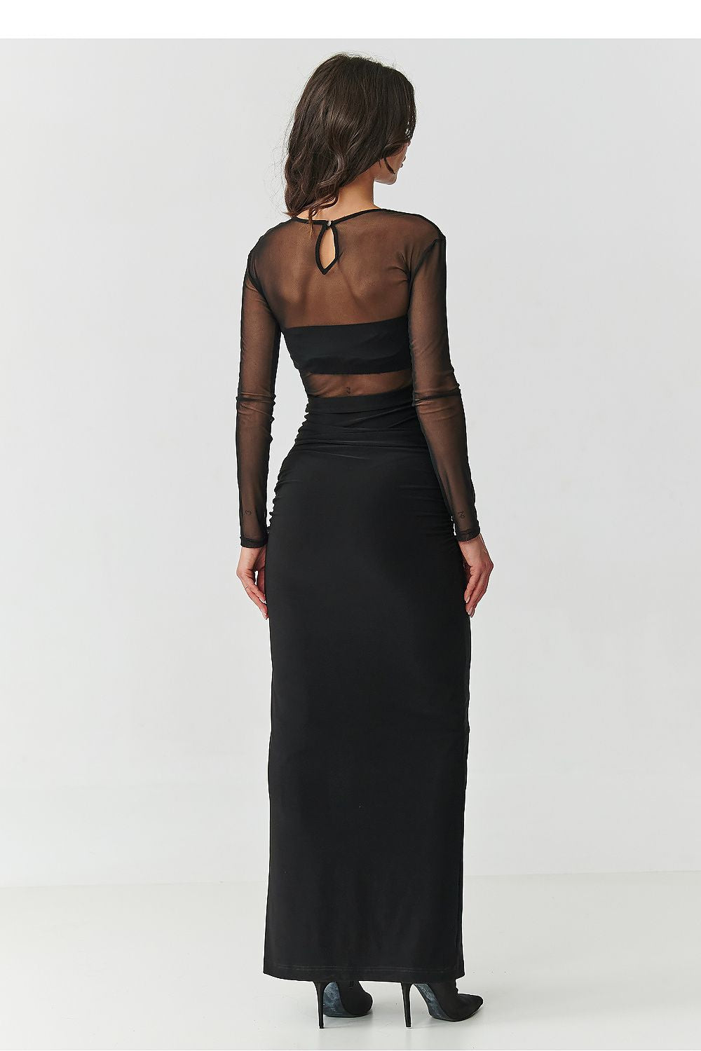 Langes Kleid model 218306 Makadamia