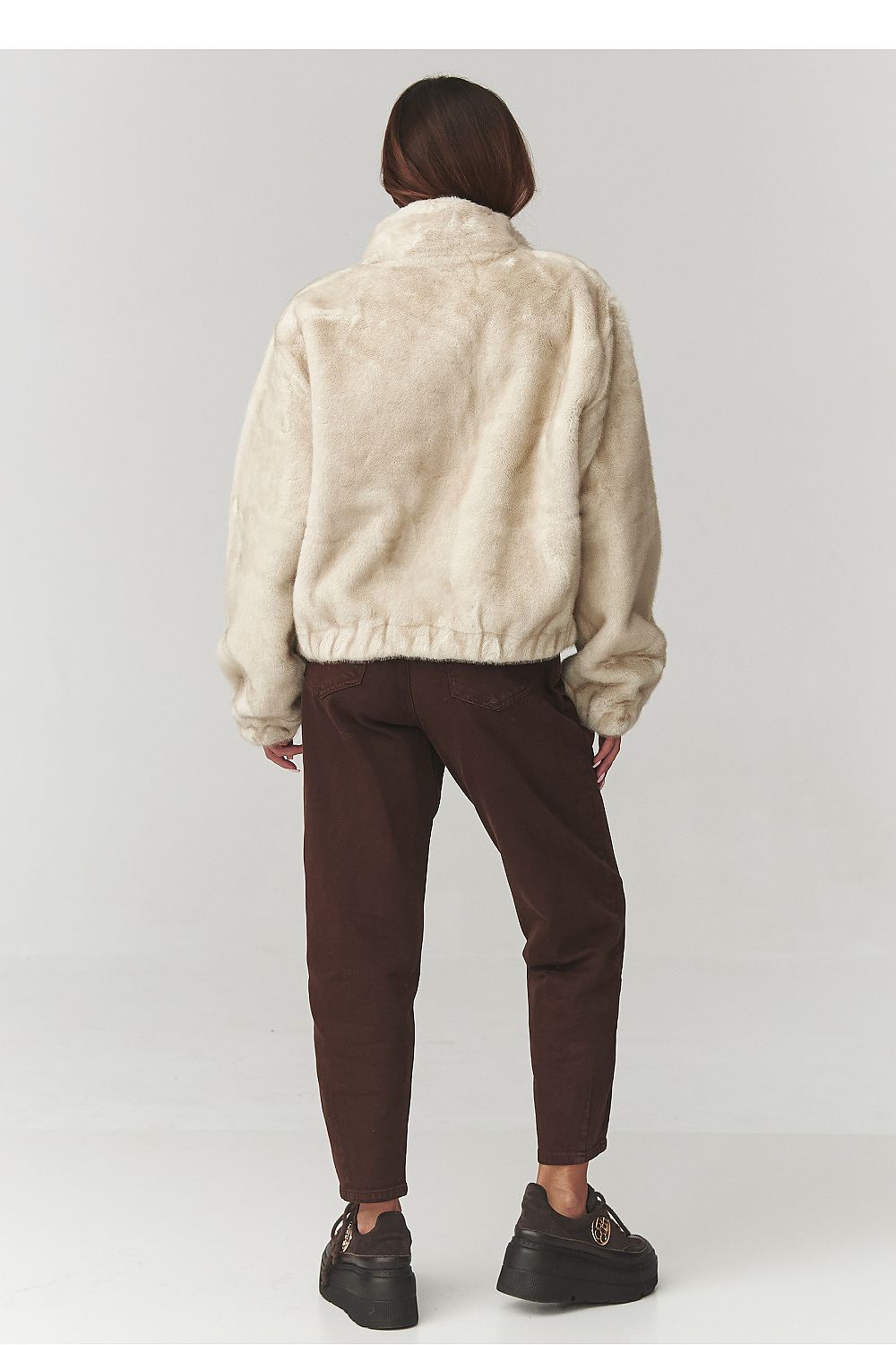 Jacke model 220779 Makadamia