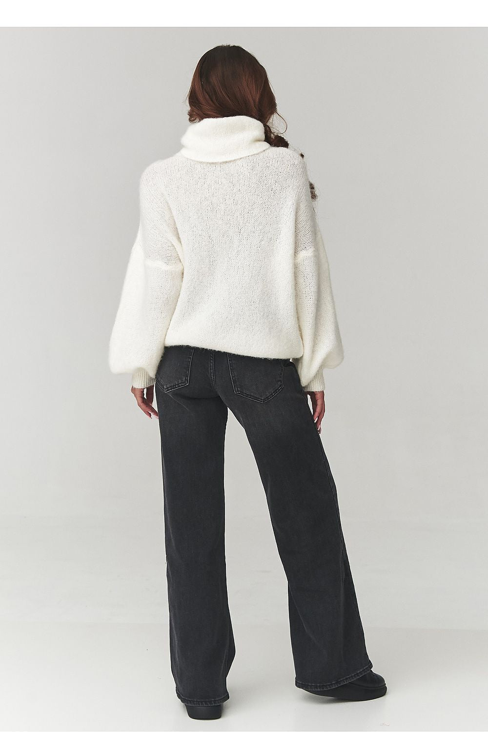 Rollkragenpullover model 220793 Makadamia