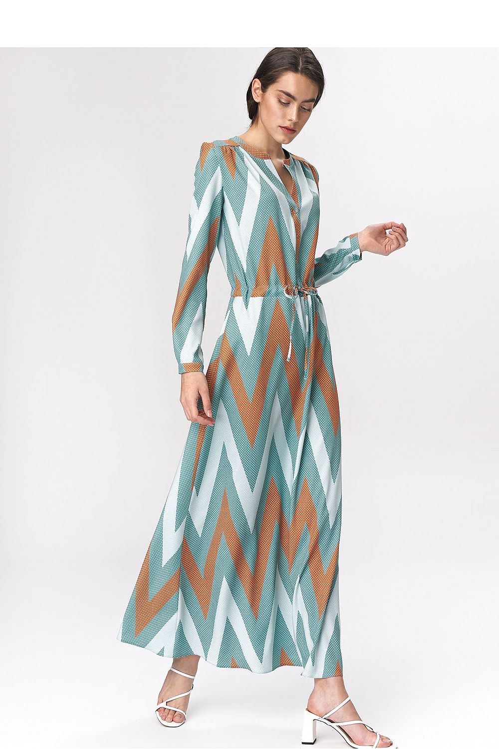 Alltagskleid model 140882 Nife