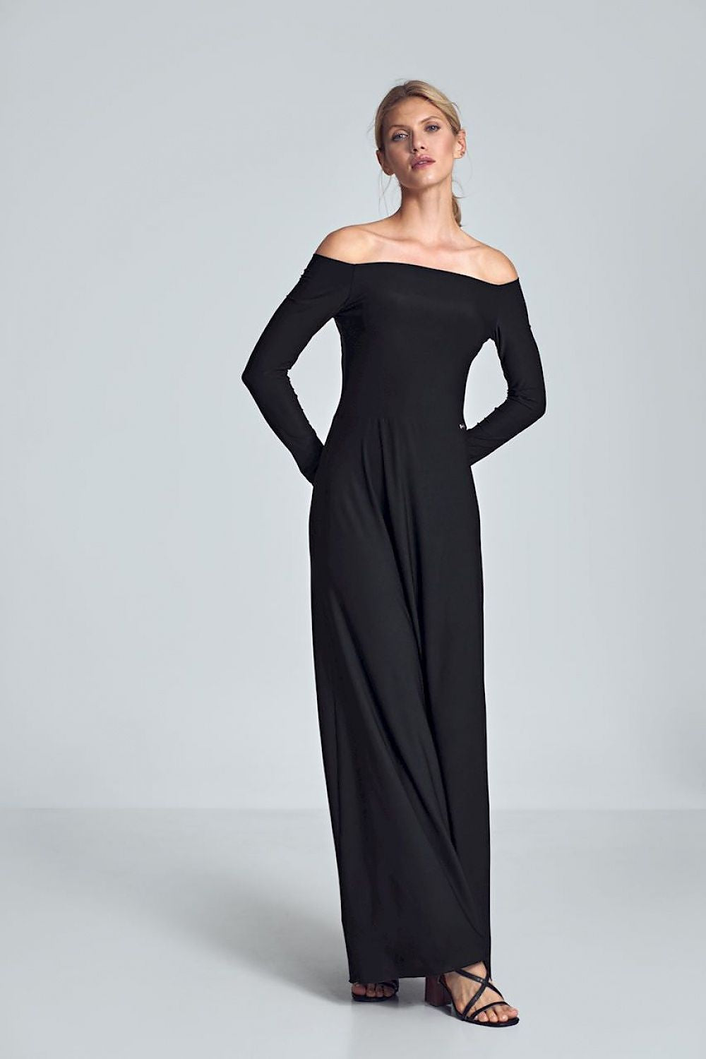 Langes Kleid model 147924 Figl