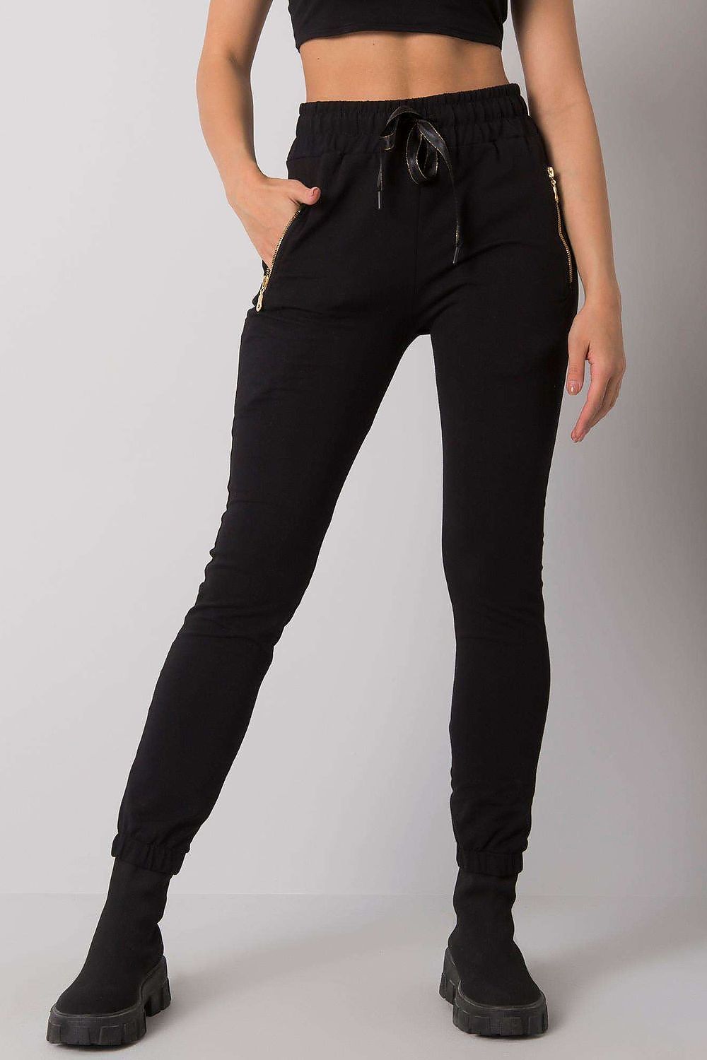 Sportanzug Hosen model 159862 Relevance