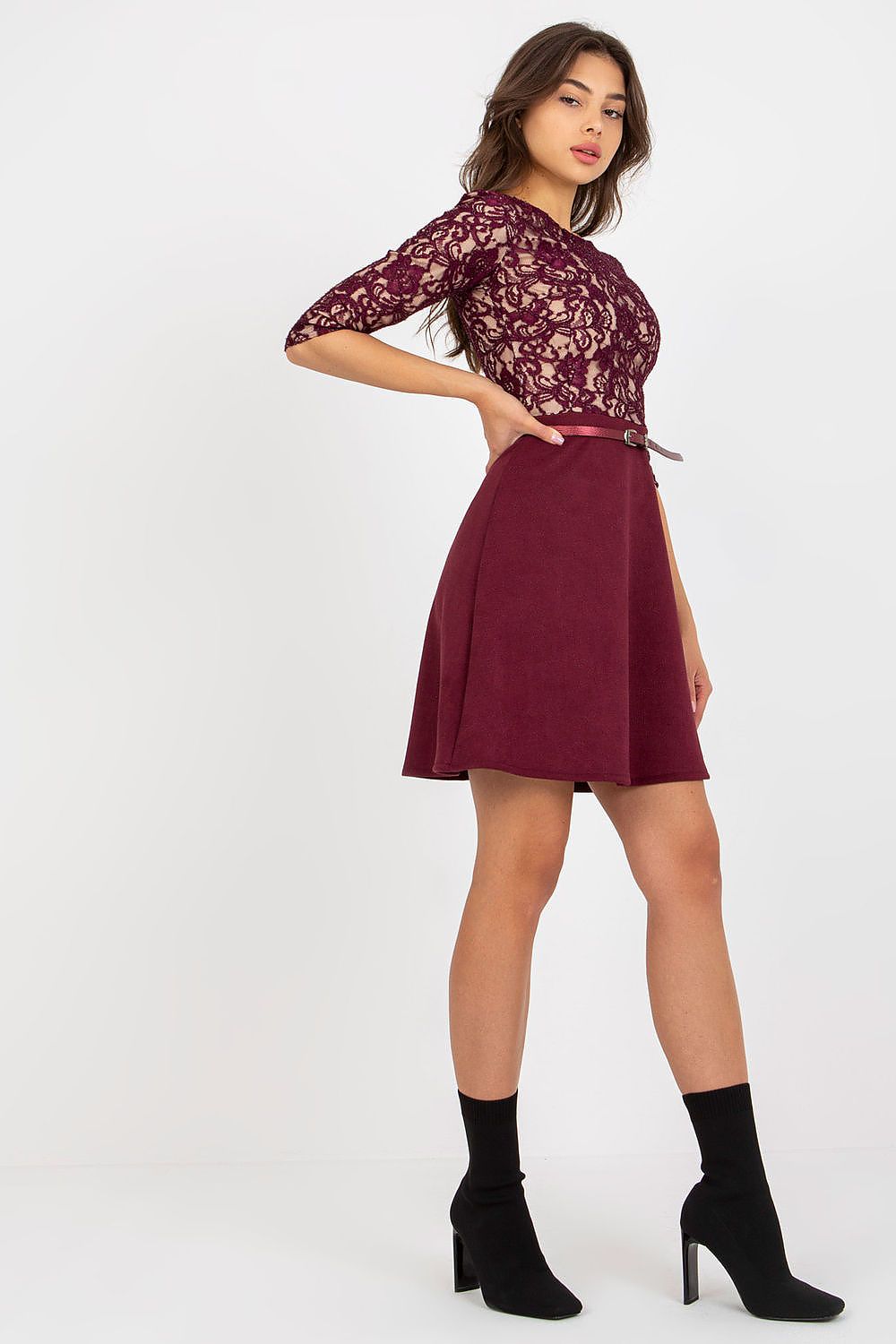 Abendkleid model 174768 Lakerta