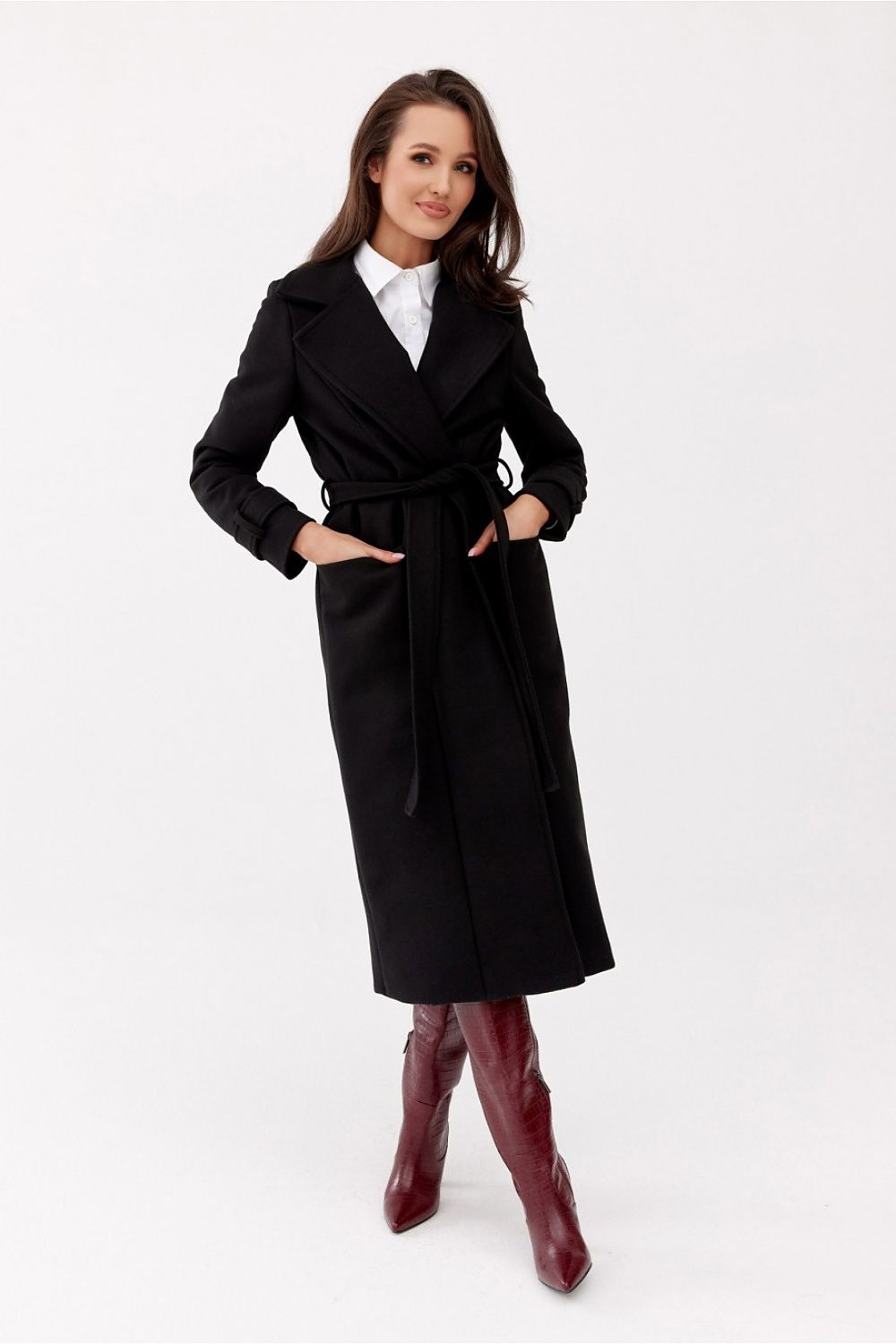 Mantel model 185983 Roco Fashion