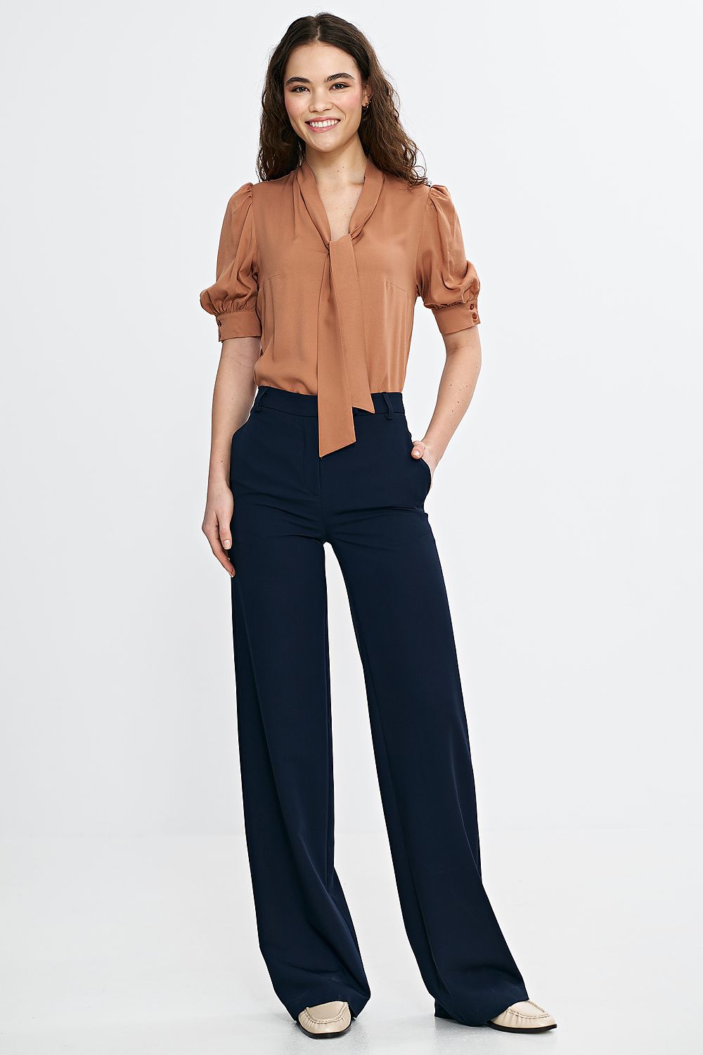  Bluse model 210078 Nife 