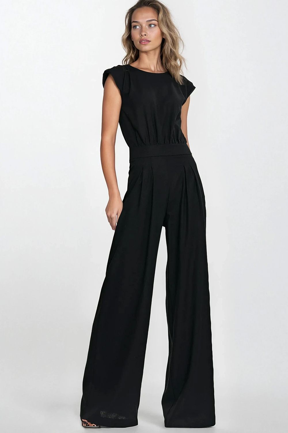  Overall model 213981 Nife 