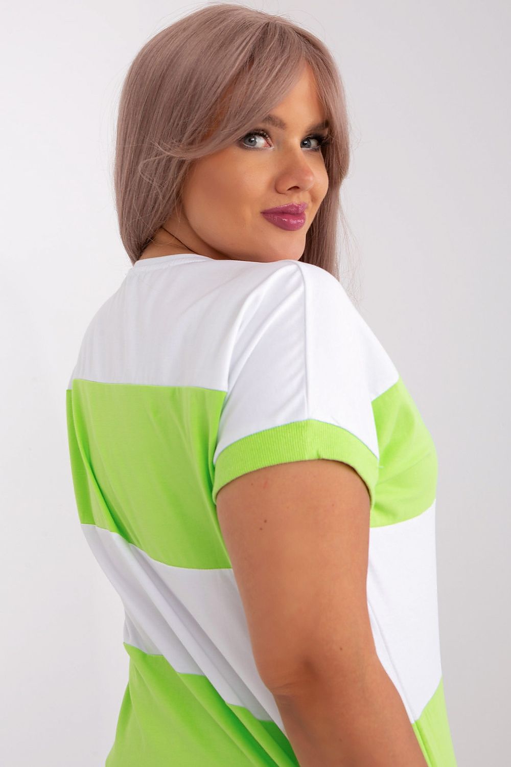  Plus-Size Bluse model 182744 Relevance 