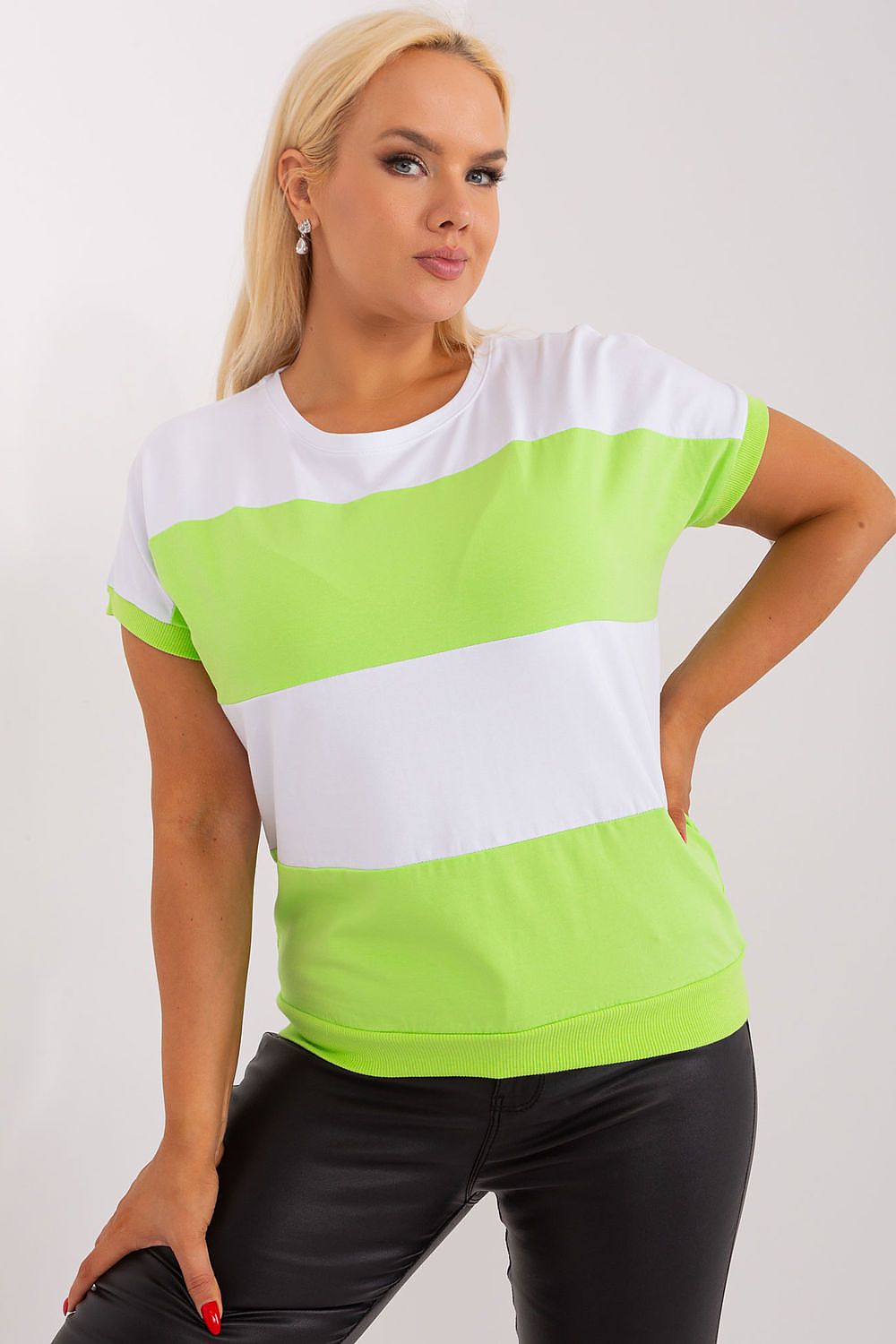  Plus-Size Bluse model 182746 Relevance 